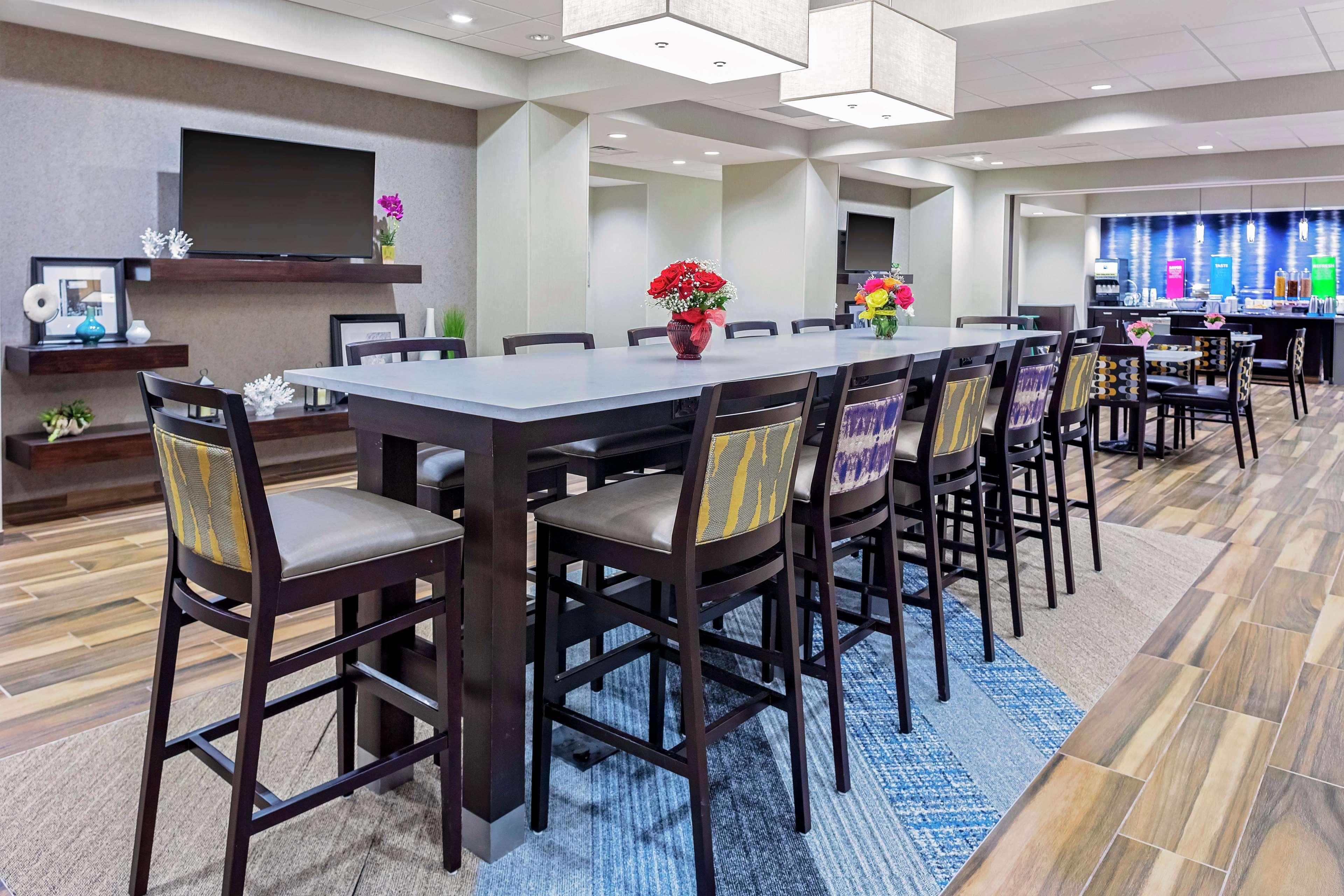 Hampton Inn Cranbury Εξωτερικό φωτογραφία
